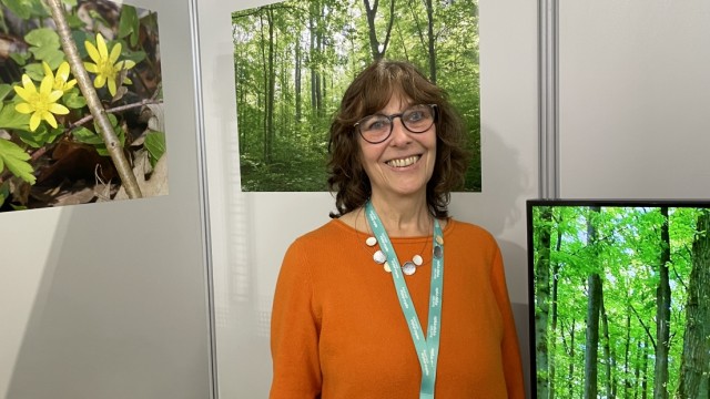 Gesundheit: Friederike Bähr ist mit ihren Waldvideos für Demenzkranke zum ersten Mal auf der Messe.