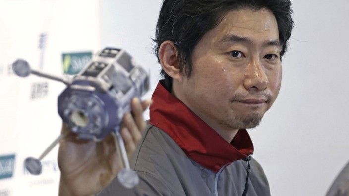Raumfahrt: Ispace-Gründer Takeshi Hakamada gab in der Nacht bekannt, der Kontakt zur Raumsonde "Hakuto-R M1" sei abgebrochen.