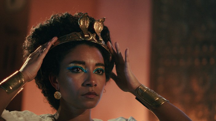 "Queen Cleopatra" auf Netflix: Symbol des Empowerment: Adele James in "Queen Cleopatra".