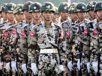 Soldaten-Parade in Myanmar, AP