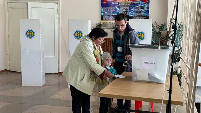 Republik Moldau: Der erste Wahlgang brachte keine Entscheidung, der weitere Kurs Gagausiens steht aber schon fest: In der Stichwahl Mitte Mai sind zwei Kandidaten, die als prorussisch gelten.