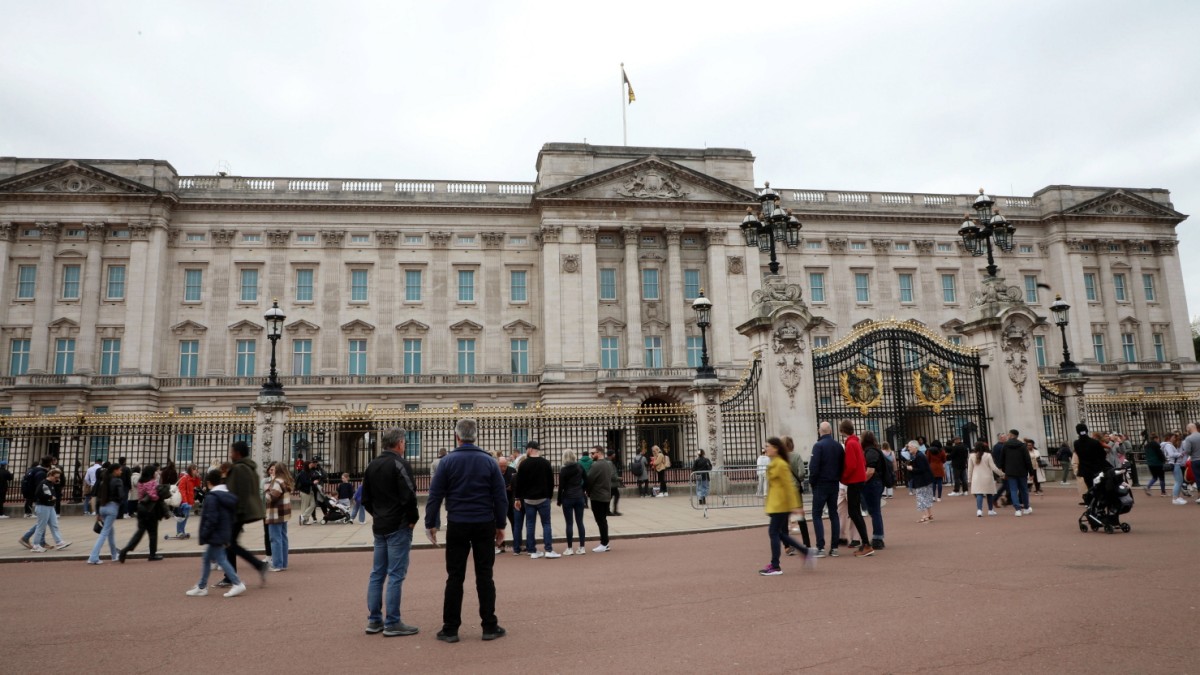 Detenciones y explosión controlada cerca del Palacio de Buckingham – Panorama