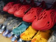 Yeezy-Schuhe von Adidas in einem Geschäft