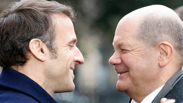 Bilaterale Beziehungen: Frankreichs Präsident Macron und Kanzler Scholz haben fest vor, sich wieder anzunähern.