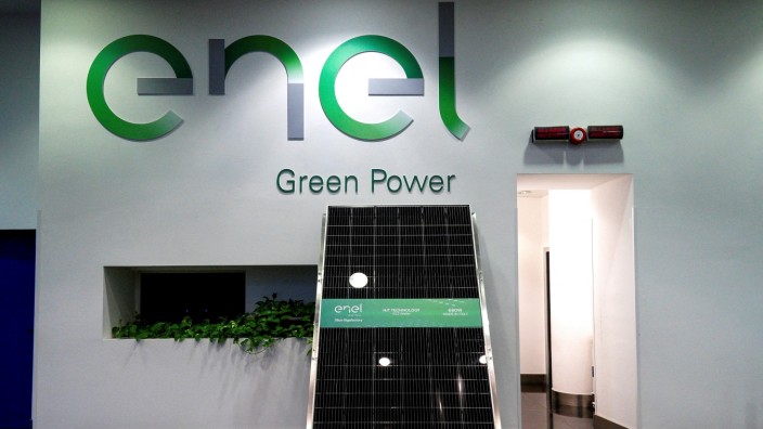 Dekarbonisierung und Börse: In Catania auf Sizilien stellt der Energiekonzern Enel Solarmodule her.