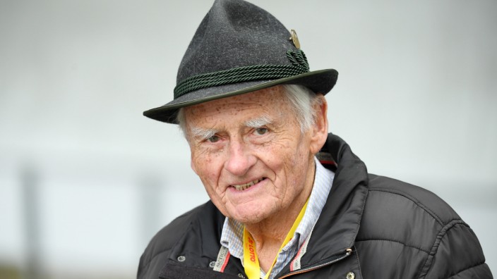 Rodeln: Der frühere Rennrodler und Rodel-Trainer Sepp Lenz ist im Alter von 88 Jahren gestorben.