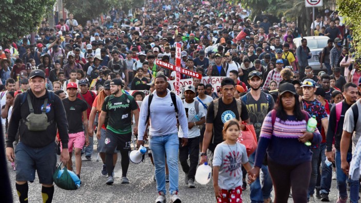 Migration in die USA: Go North: Zehntausende Migranten aus Mittel- und Südamerika waren alleine im April auf dem Weg zur Grenze der USA. Ob sie diese passieren können, ist ungewiss.