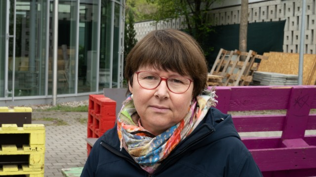 Schulsanierung in Neuhausen: Elternbeiratsvorsitzende Hilke Derfler: "Um den Bestand zu halten, bräuchten wir schon heute vier Räume mehr."