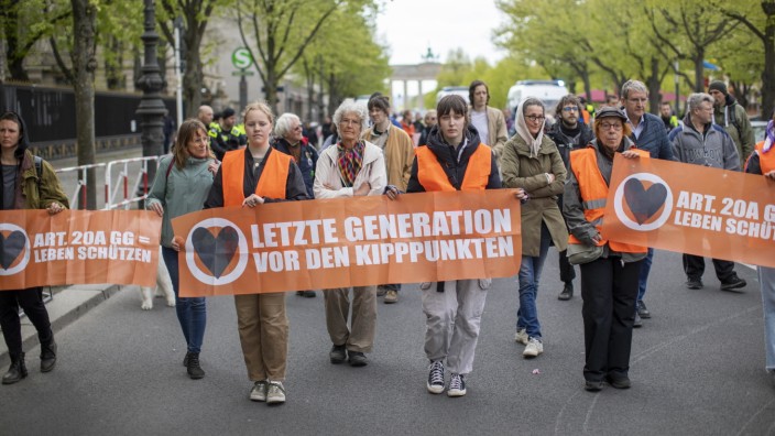SZ-Klimakolumne: Die sogenannte "Letzte Generation vor den Kippunkten"