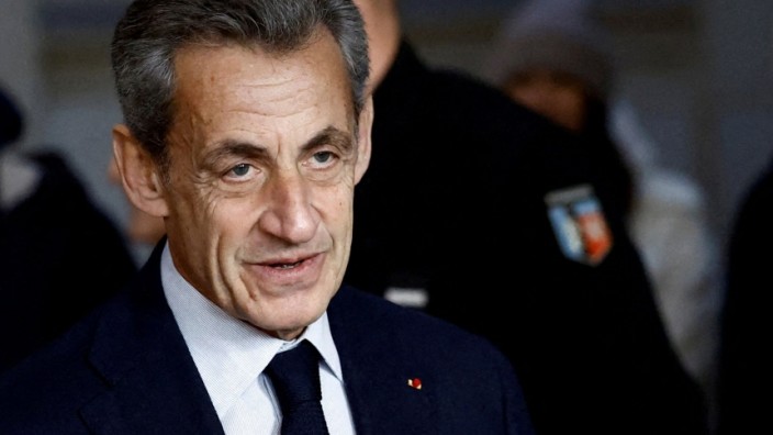 Frankreich: Andere Altpräsidenten legen Kränze nieder, Nicolas Sarkozy (hier im Dezember 2022) kämpft gegen die Justiz.