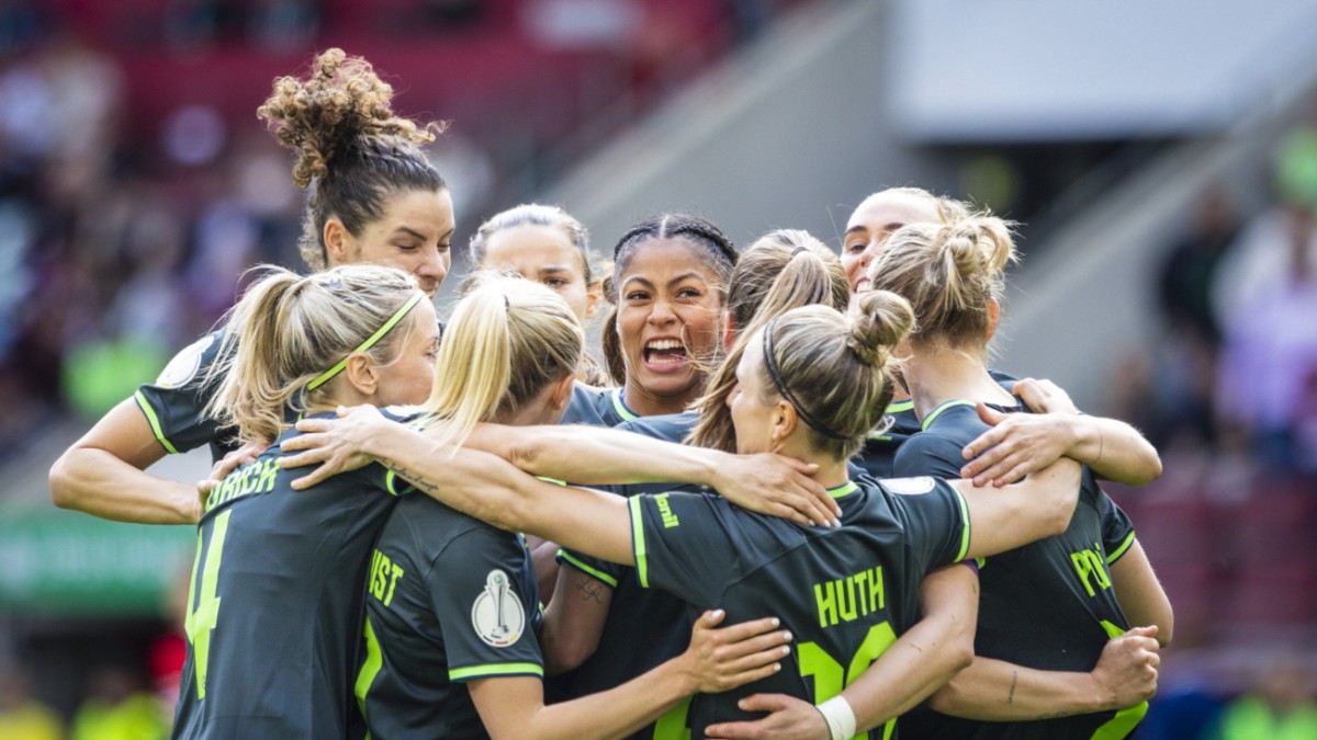 Women’s DFB Cup: Wolfsburg wins final against Freiburg