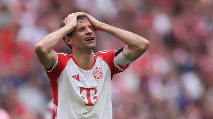 Bayerns Niederlage gegen Leipzig: Verzweifelt: Thomas Müller