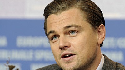 60. Berlinale: Shutter Island: Gescheitelt, gegelt und mit doppelter Stirnfalte: Leonardo DiCaprio in Berlin.