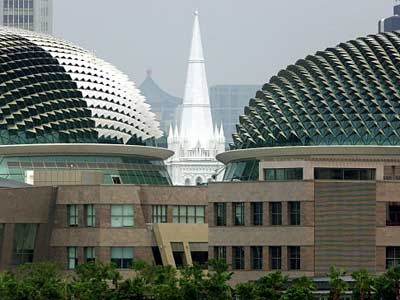 St. Andrews und das Kulturzentrum von Singapur, Reuters