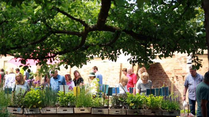 Fürstenfelder Gartentage: Die Verbindung aus barocken Klosterambiente und mehr als 250 Ausstellern lockt auch in diesem Jahr wieder Tausende Besucher zu den Gartentagen.