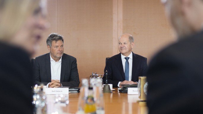 Bundesregierung: Die Kabinettssitzung nutzte Kanzler Olaf Scholz, rechts neben Robert Habeck, zuletzt zu einem leisen Machtwort.