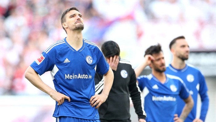 Schalke verpasst die Rettung: Der FC Schalke 04 steigt aus der Bundesliga ab - trotz einer furiosen Rückrunde.