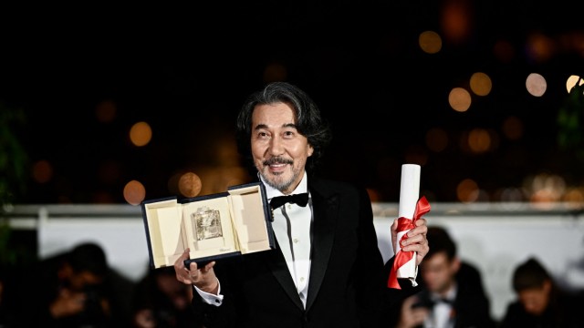 Filmfest Cannes: Koji Yakusho posiert für die Fotografen