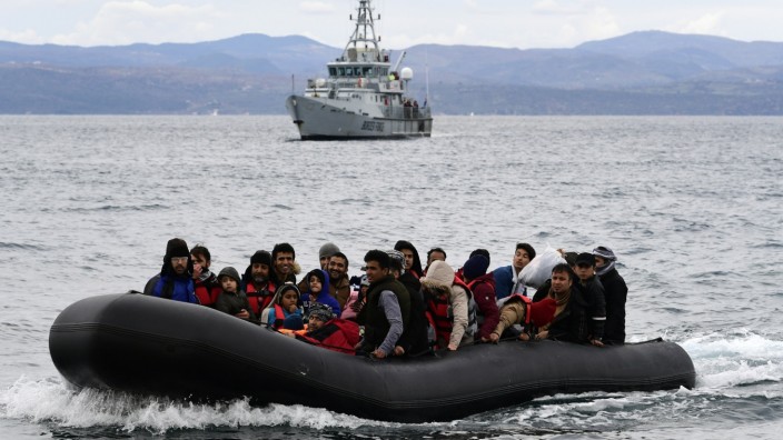 Frontex-Bericht: Die EU-Grenzschutzagentur Frontex ist vor allem im Mittelmeer aktiv, hier im Februar 2020 vor der griechischen Insel Lesbos.