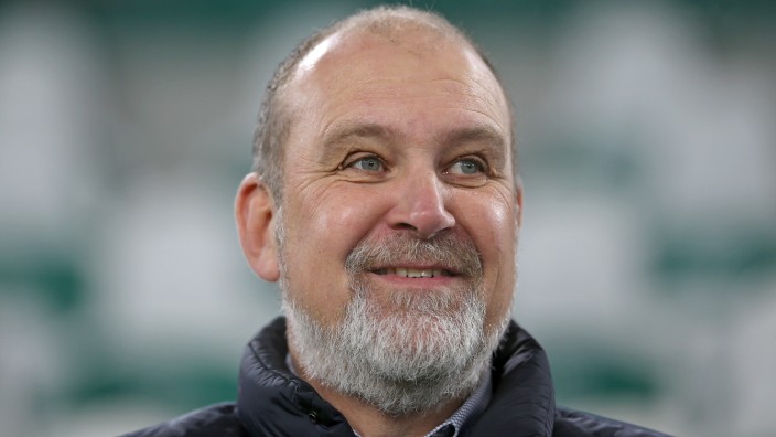 Premier League: Jörg Schmadtke kehrt aus seinem Ruhestand zurück und heuert beim FC Liverpool als Sportdirektor an.