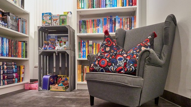 Neueröffnung: Für die kleinen Buchfans wird es bald noch einen Teppich und eine Kiste mit Spielsachen geben, damit ihre Eltern in Ruhe stöbern können.