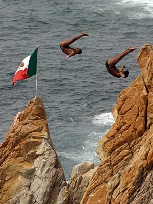Klippenspringer in Acapulco, AFP