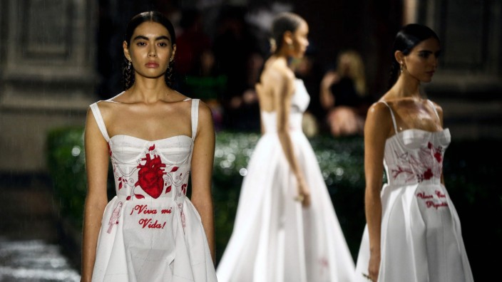 Mitarbeiterzufriedenheit: Modenschau von Dior in Mexico City am 20. Mai. Die Mitarbeiter des Konzerns sind alles andere als zufrieden mit ihrem Arbeitgeber.