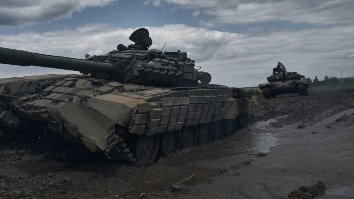 Krieg: Hoffnung auf den großen Gegenschlag: Ukrainische Panzer nahe der Front.