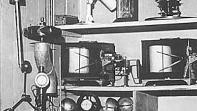 Erde extrem: Mit diesen Instrumenten zeichneten die Wissenschaftler 1934 den Rekordwert auf.