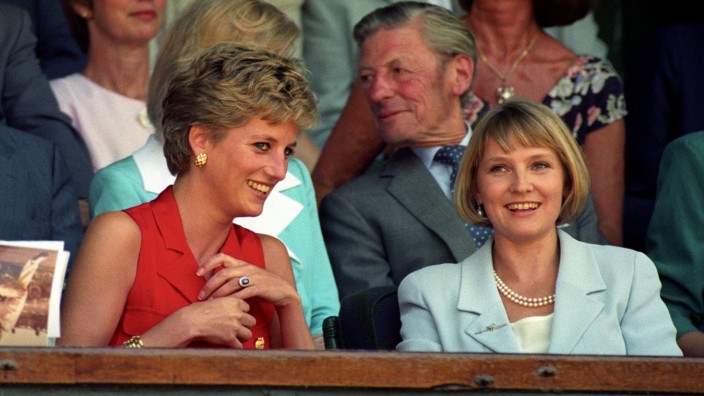 Psychologie: Julia Samuel in Wimbledon neben Prinzessin Diana, drei Jahre vor deren Tod.
