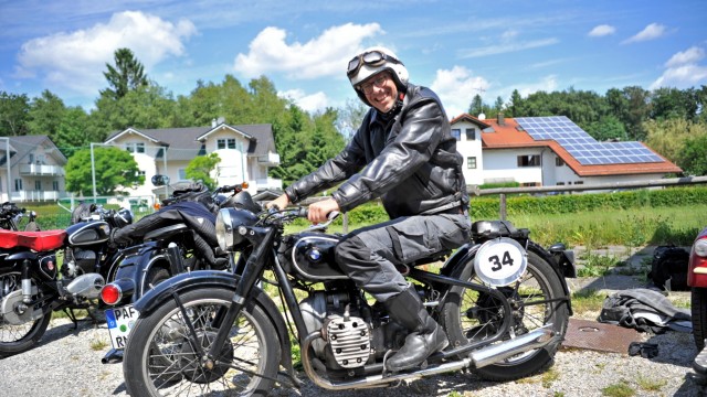 Motorrad- und Veteranenclub: Joachim Schreyer, 57, ist ein echter Motorrad-Nerd: Er arbeitet bei BMW.