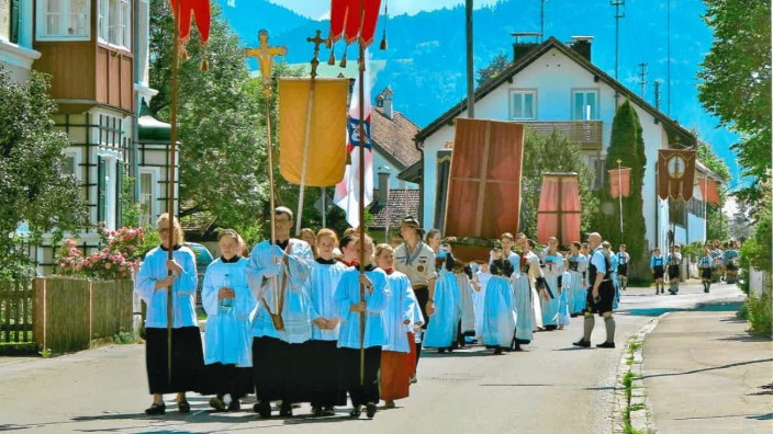 Katholische Kirche: Wohl kein katholisches Fest dient so sehr der Demonstration des christlichen Glaubens wie Fronleichnam.