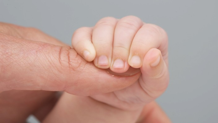 Genanalysen von Säuglingen: In Bosten untersuchen Mediziner bereits seit 2013 Neugeborene systematisch auf genetische Risiken.
