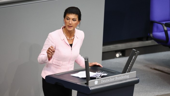 Bundestag: Sahra Wagenknecht ist die erfolgreichste Zusatzverdienerin der Linken im Bundestag.