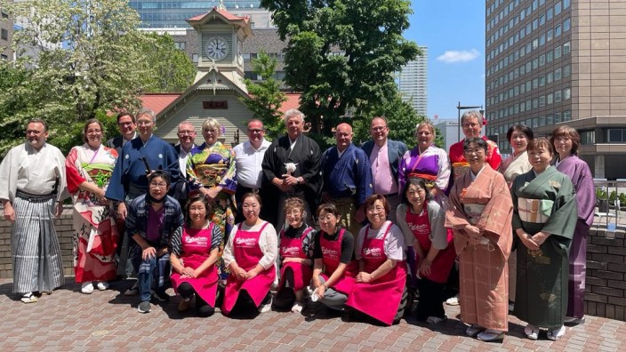 Münchens Partnerstadt in Japan: Mit einer Gruppe aus Stadträten und Referenten hat Oberbürgermeister Dieter Reiter Sapporo besucht.