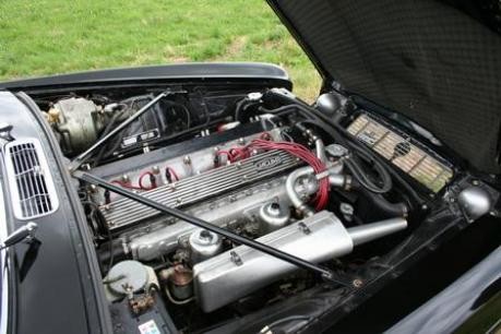 Jaguar XJ 6