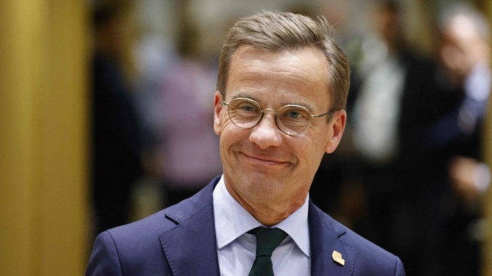 Populismus: Er hat sich von den rechten Schwedendemokraten abhängig gemacht - und wird von ihnen gegängelt wie ein Schuljunge: Schwedens Ministerpräsident Ulf Kristersson (beim EU-Gipfel am 19. Juni 2023 in Brüssel)