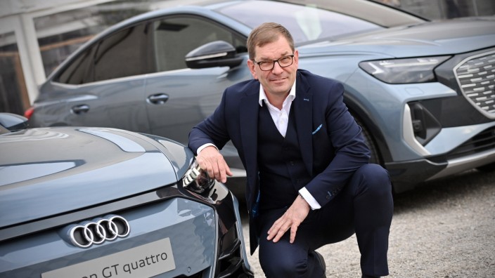 Volkswagen: Da lächelte er noch: Markus Duesmann muss als Audi-Chef gehen.