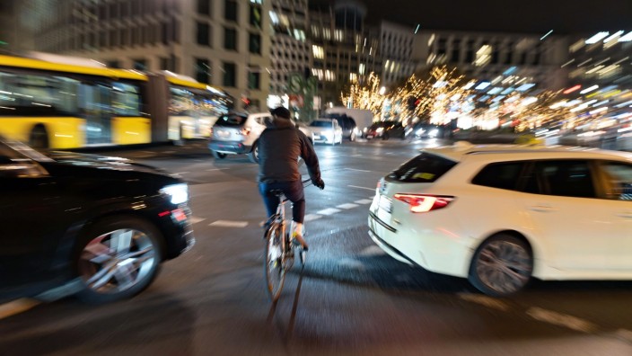 Mobilität: Kommunen könnten künftig "mit pragmatischen Maßnahmen dafür sorgen, dass Radfahrende stress- und angstfrei unterwegs sind".