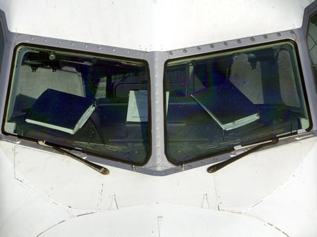 Flugzeug Cockpit, dpa