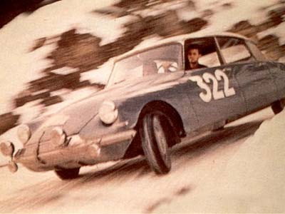 1966: DS 21 bei einer Rallye; Foto: Citroen
