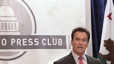Kalifornien: Gouverneur Arnold Schwarzenegger bei seinem Auftritt im Sacramento Press Club: "Die Menschen haben ein Recht, wütend zu sein."