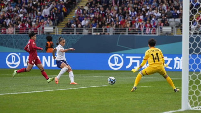 Fußball-WM: USA gewinnen gegen Vietnam: Auftakt der Sophia-Smith-Show: Die US-Amerikanerin trifft zum 1:0 gegen Vietnam.