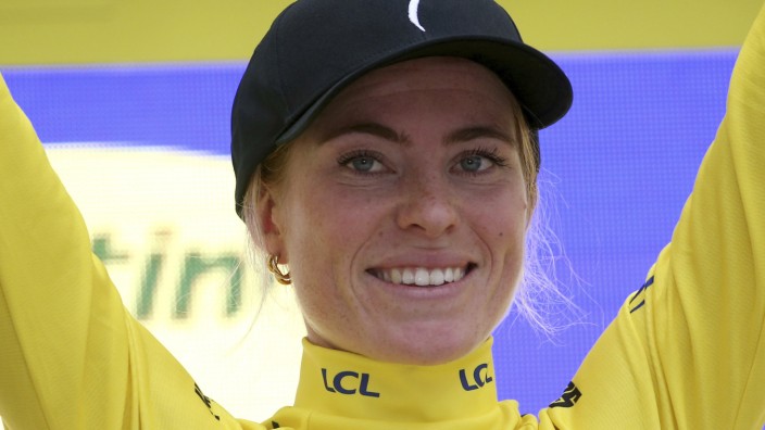 Radsport: Siegerin der Tour de France der Frauen: die Niederländerin Demi Vollering.