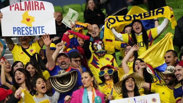 Fußball-WM der Frauen: Achtung, Erdbebengefahr: Wenn die kolumbianischen Anhängerinnen und Anhänger loslegen, wackelt das Stadion.