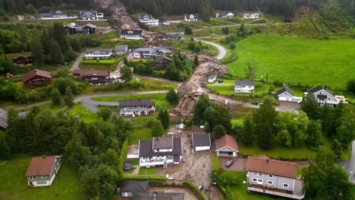 Unwetter: Eine Schlammlawine hat in Norwegen mehrere Wohnhäuser getroffen.