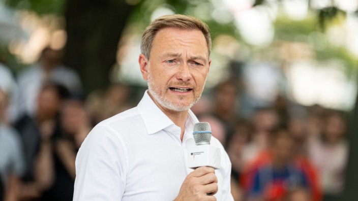 Kindergrundsicherung: "Abgrundtief bösartig"? Christian Lindner (FDP), Bundesminister der Finanzen, ist Ziel eines Shitstorms - ganz zu Unrecht.