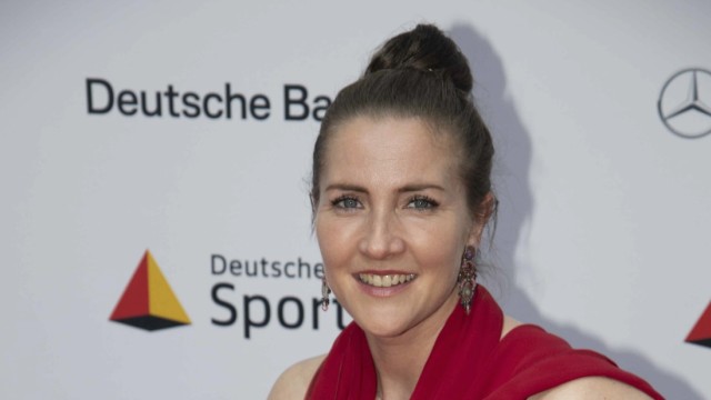 Kanu-WM in Duisburg: Klettern, tauchen, Hausboot fahren: Hat die Diplom-Rehabilitationspädagogin Edina Müller, hier 2022 Ball des Sports in Wiesbaden, alles schon ausprobiert.