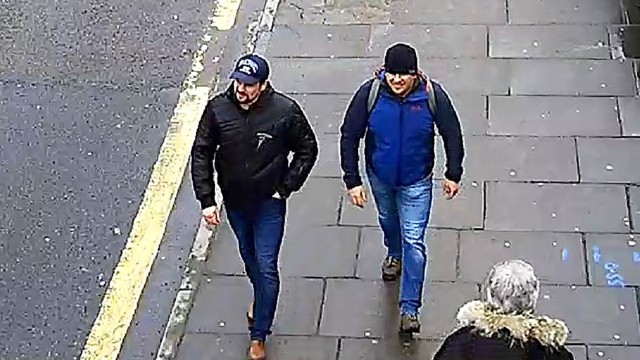 Putins Feinde: Eine Aufnahme von Anatolij Tschepiga und Alexander Mischkin, den beiden Männern, die von der britischen Polizei im Zusammenhang mit dem Giftanschlag in Salisbury gesucht wurden.