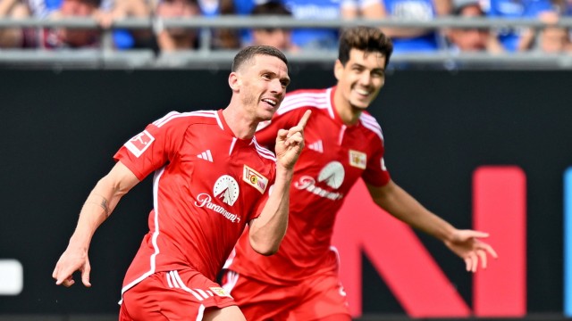 Bundesliga: Zweifacher Torschütze für seinen neuen Klub: Robin Gosens (links).